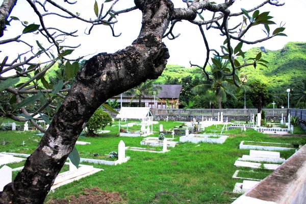 Nuku Hiva cemetary